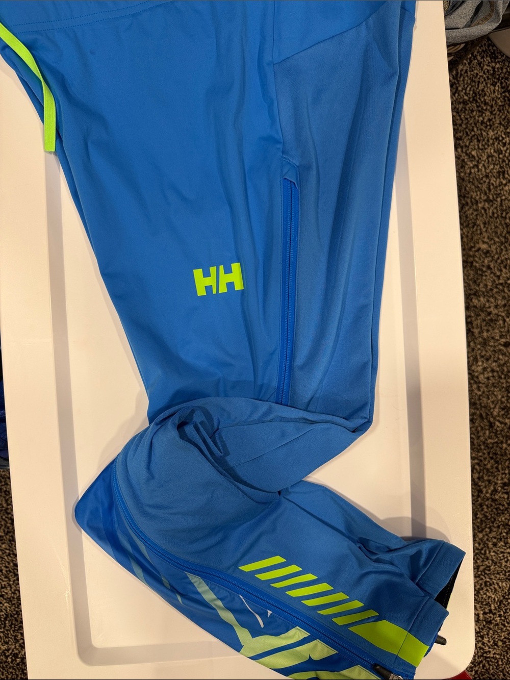 Helly Hansen Men’s World Cup Ski Trousers - Picture 9 of 9